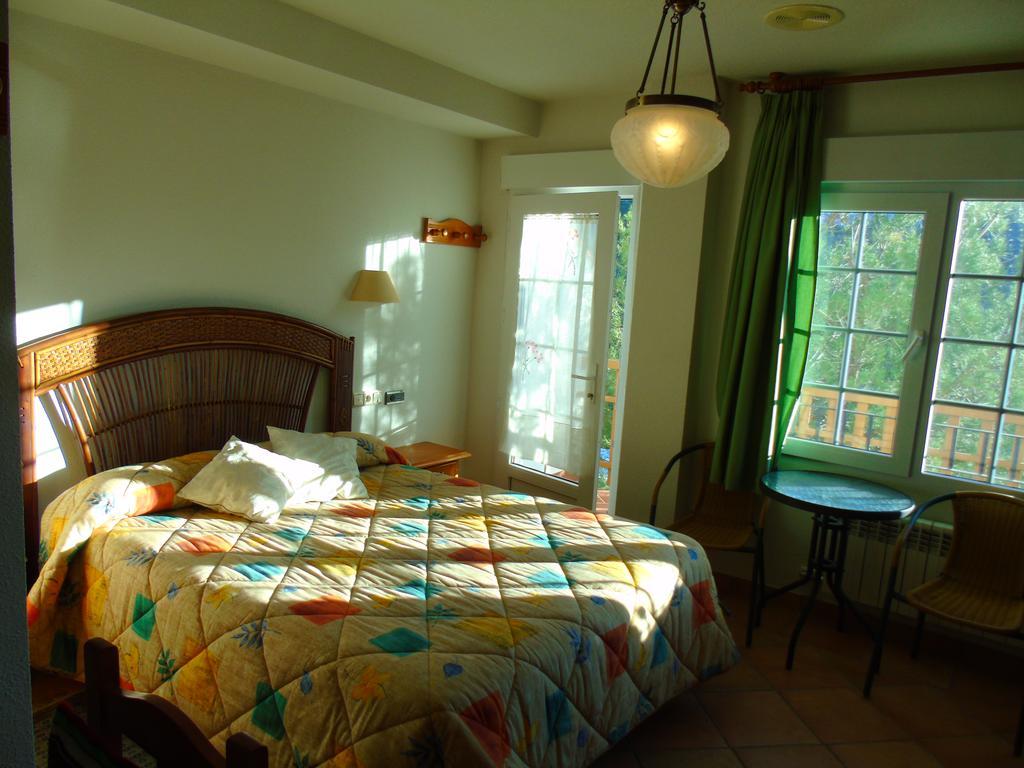 Apartamentos Turísticos Cumbres Verdes La Zubia (Granada) Quarto foto