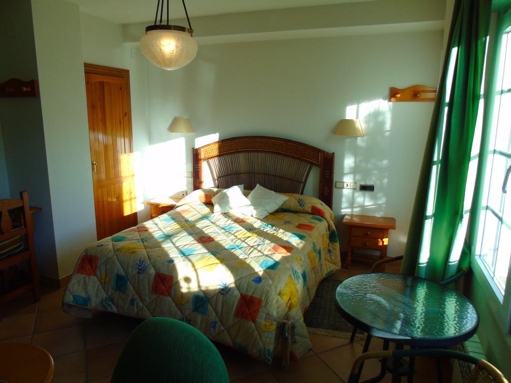 Apartamentos Turísticos Cumbres Verdes La Zubia (Granada) Quarto foto